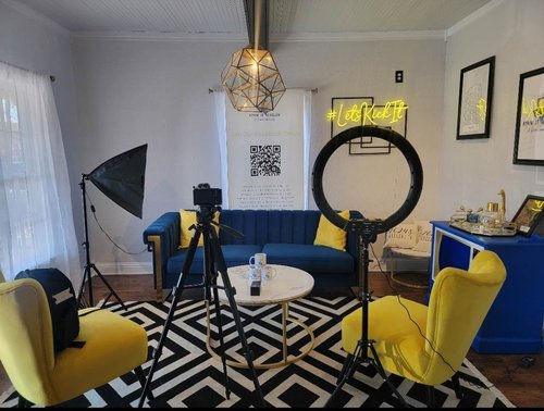 Ashely Studio Room